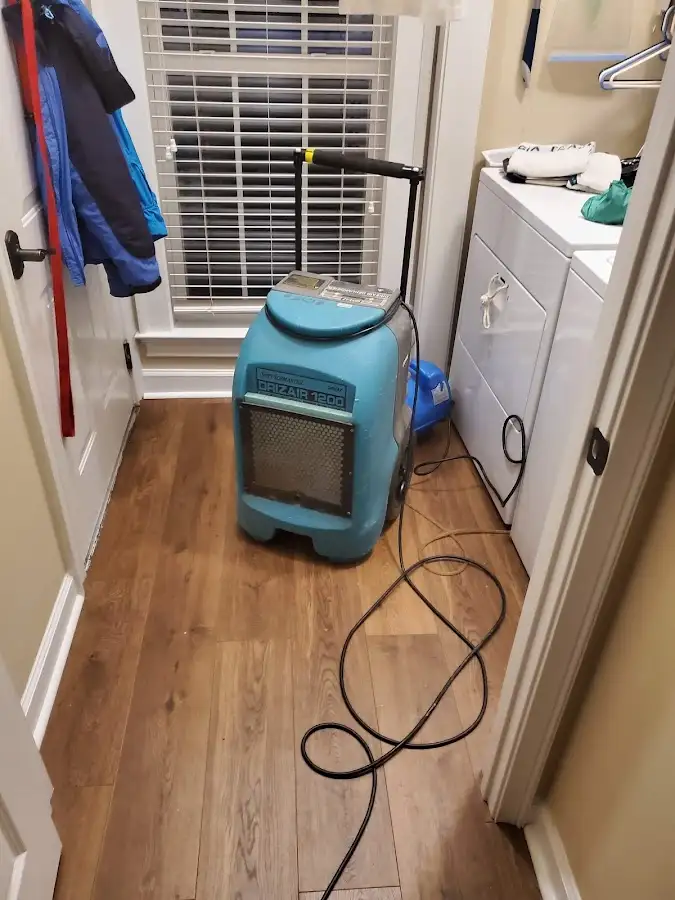Commercial dehumidifier deployed for Flood Damage Cleanup in Talent